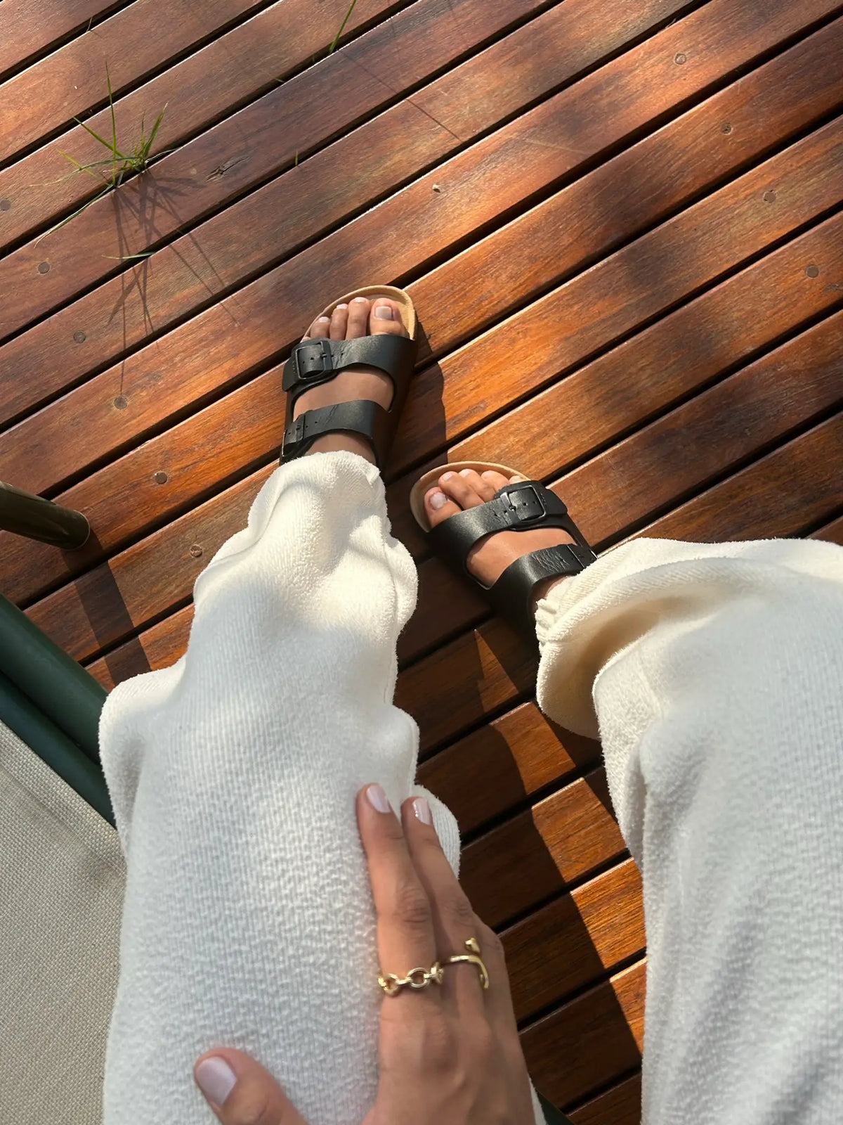 Capri Leather Sandal — Black